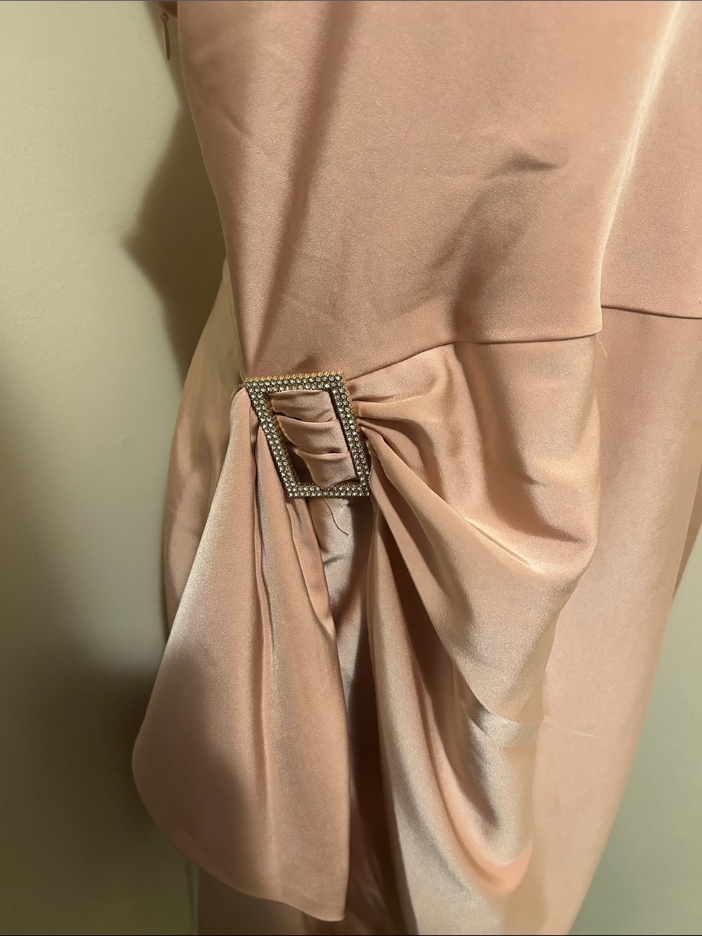 Le Chateau Rose Gold Pink One Shoulder Dress Size XL - Picture 3 of 7